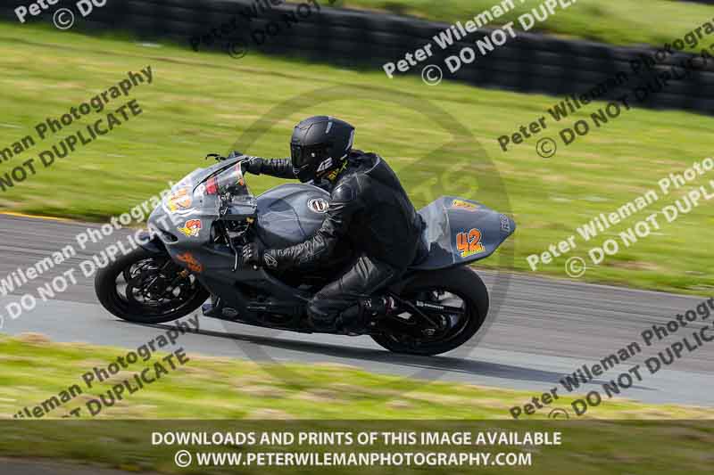 anglesey no limits trackday;anglesey photographs;anglesey trackday photographs;enduro digital images;event digital images;eventdigitalimages;no limits trackdays;peter wileman photography;racing digital images;trac mon;trackday digital images;trackday photos;ty croes